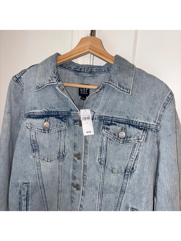 GAP Denim NWT $70 Light Wash Woman’s L Blue Jean Jacket Large Denim Coat - Image 3