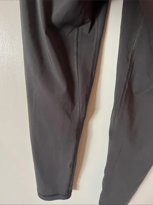 P'tula High-Waist Gunmetal Gray Leggings with Crossover Waistband - Image 4