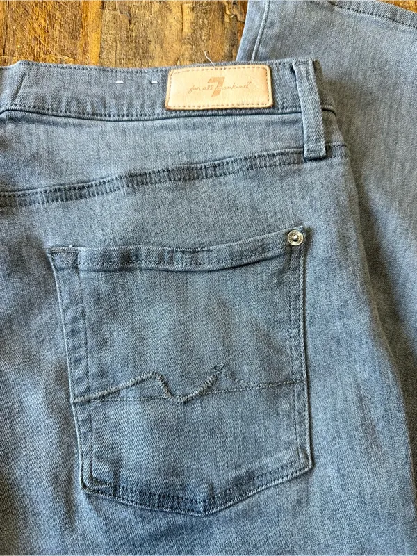 7 For All Mankind Grey Button Fly Skinny Jeans Size 32 - Image 4