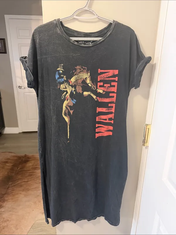 🤠 HRT & LUV Boutique Find | Graphic Tee Midi Dress WALLEN western M - Image 2