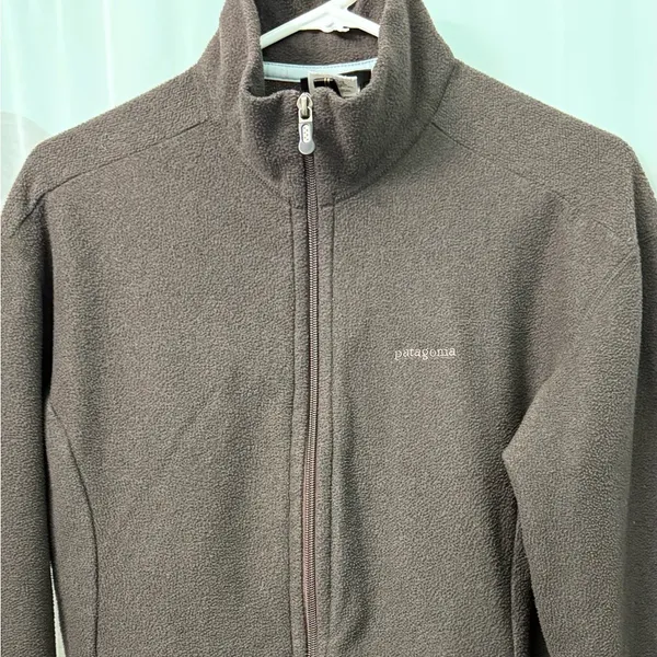 Women’s Patagonia Synchilla brown jacket - Image 2