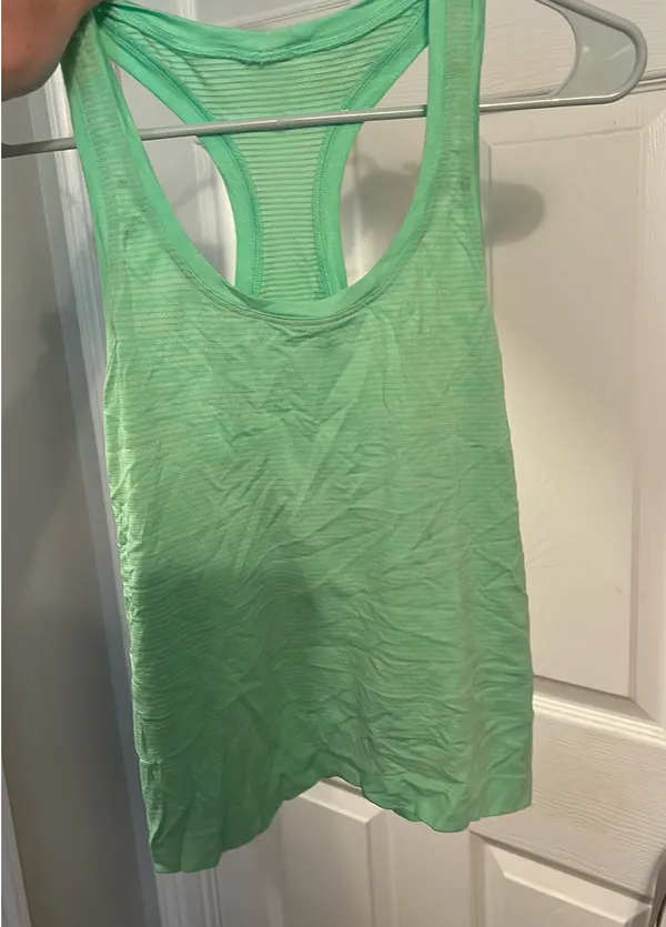 Lululemon Swiftly Tech Tank Race Length - Image 4