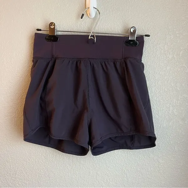 Lululemon Lean In Short (2")
Boysenberry - Image 4