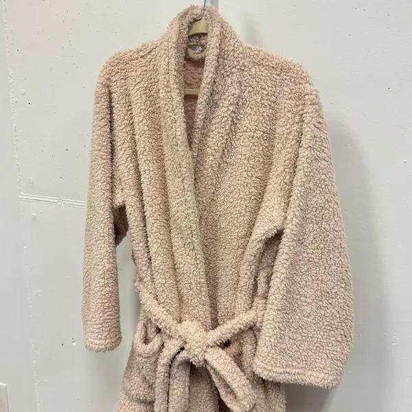 Pottery Barn Unisex Cozy Comfort Robe Teddy Plush Cozy Comfy Belted Large Beige‎ - Image 6