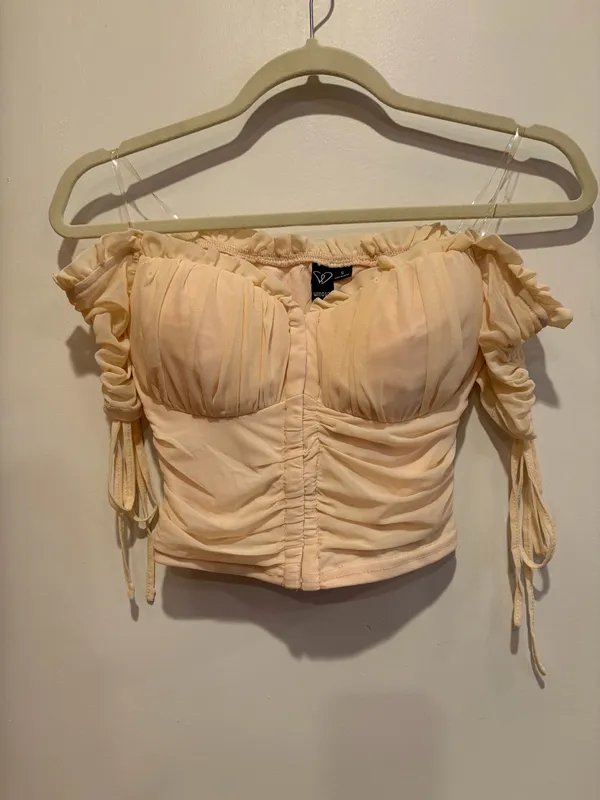 Windsor Hooked In Ruched Crop Top - Image 5