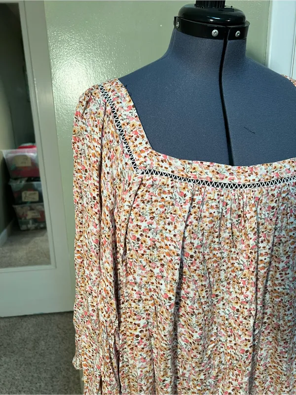 Lane Bryant Womens Plus Sz 26/28 Peasant Blouse Batwing Square Neck Ditsy Floral - Image 5