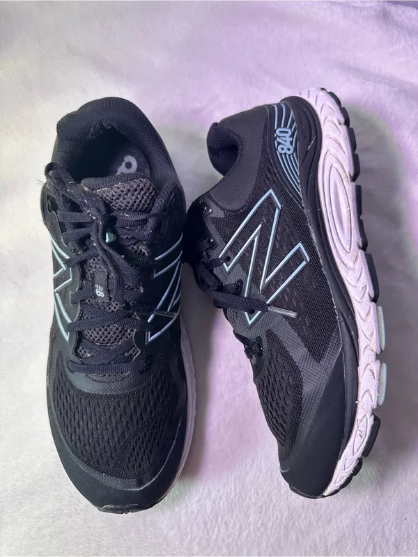 New Balance Black Sneakers with Light Blue Accents - Image 5