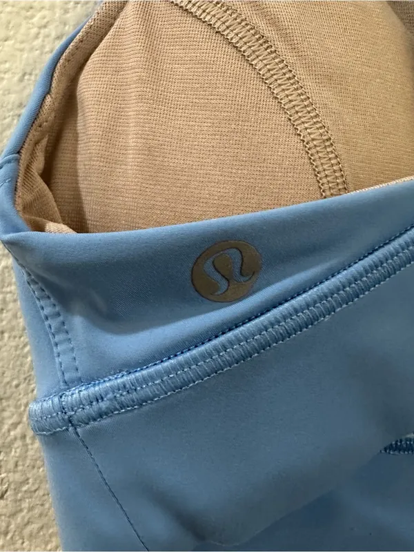 Lululemon Fast & Free Bra Nulux Sports Bra‎ Size 2 Aero Blue - Image 7
