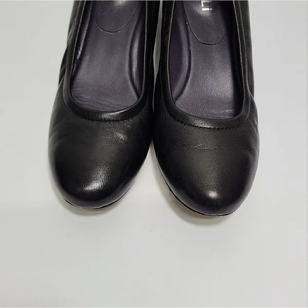 Vaneli Black Leather Round Toe‎ Ballet Flats Clear Lucite Block Heel Size 6.5 - Image 4