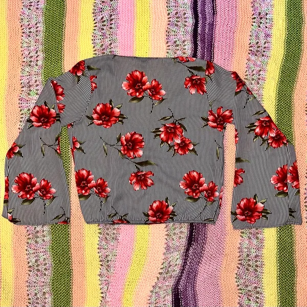 Forever 21 Floral Striped Women's Top Size Small - Image 2