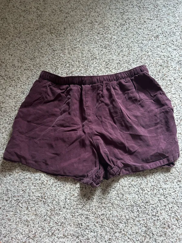Gap Burgundy Shorts  - Image 2