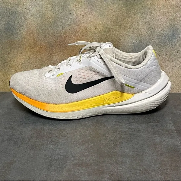 Nike Zoom Winflo 10 Women's White Running Shoes Size 11M - Image 12