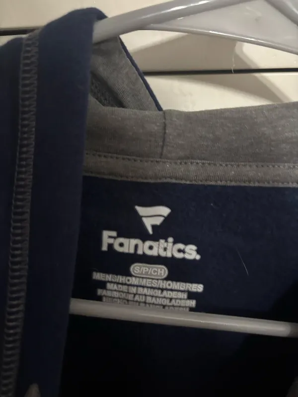 Fanatics Notre Dame Zip Up - Image 3