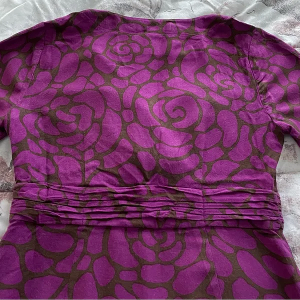 Boden purple black floral geometric print V-neck shift mini dress, size 6 preppy - Image 12