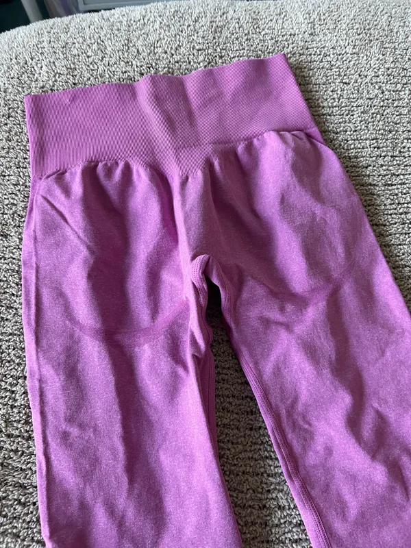 Amazon Pink high-waisted leggings #leggings #activewear #fitness - Image 2