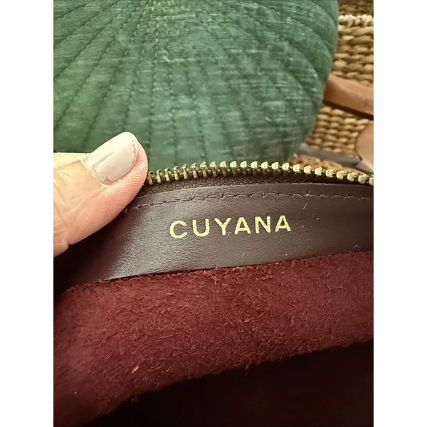Cuyana Oxblood Leather Top Zip Classic Accessories Pouch Clutch Bag - Image 6