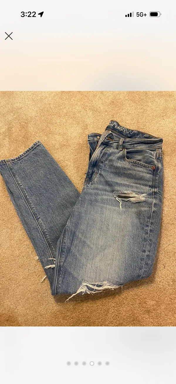 American Eagle Regular Mom Jeans - Image 4
