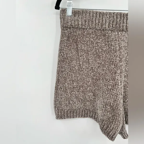 Majorelle REVOLVE Denitza Shorts Chenille High Rise Waisted Fawn Taupe Large - Image 14