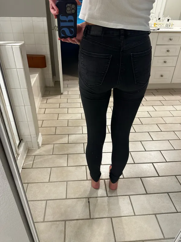 American Eagle black ripped jeans super hi-rise jegging - Image 3
