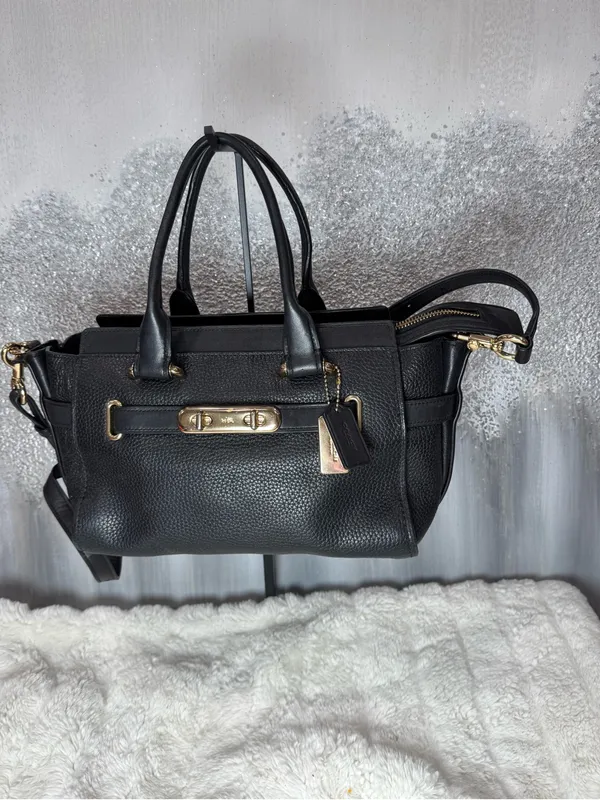 Coach Swagger Carryall Black Pebbled Leather - Image 3