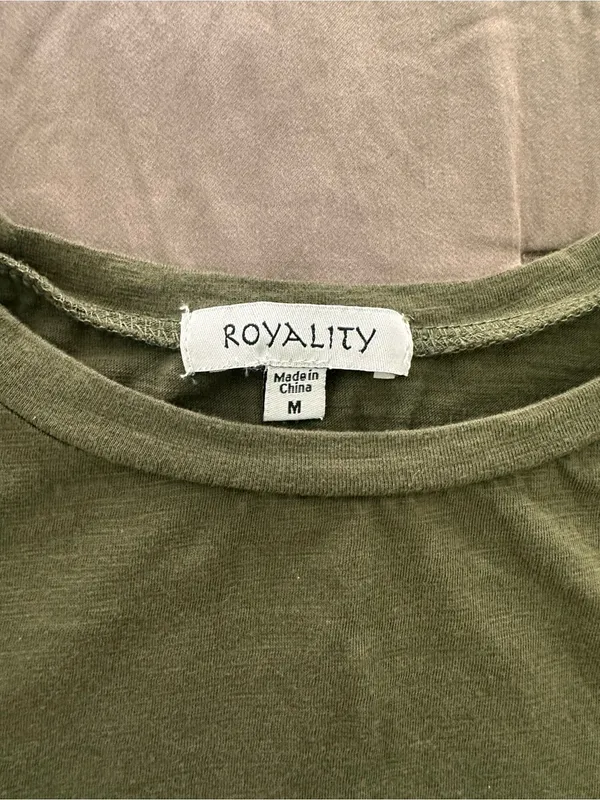 Casual Olive Green Cropped Tee Size M - Image 2