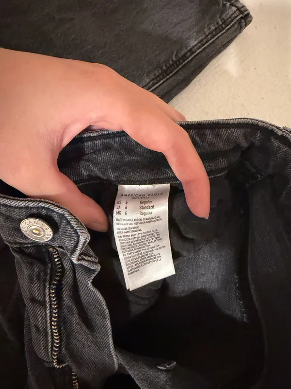 American Eagle Jeans Mom - Image 4