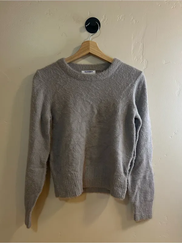 Old Navy Soft Eyelash Sweater Medium Gray NWT - Image 5