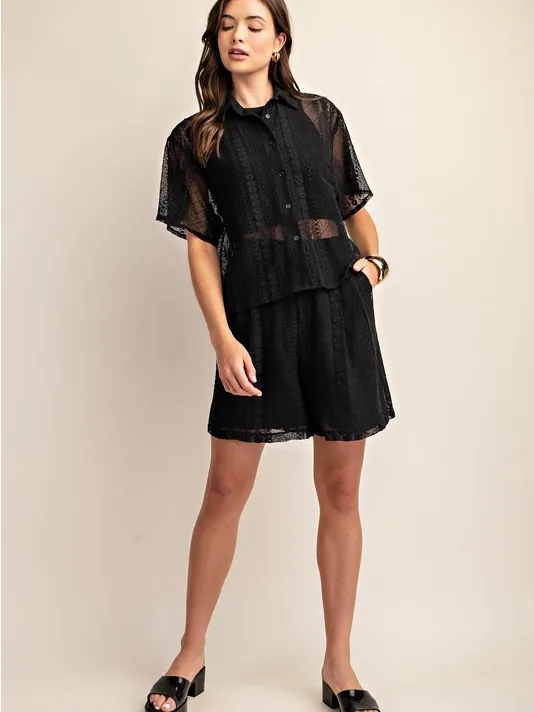 Boutique Black Embroidered Lace Shorts Lined Boho Chic Large - Image 3