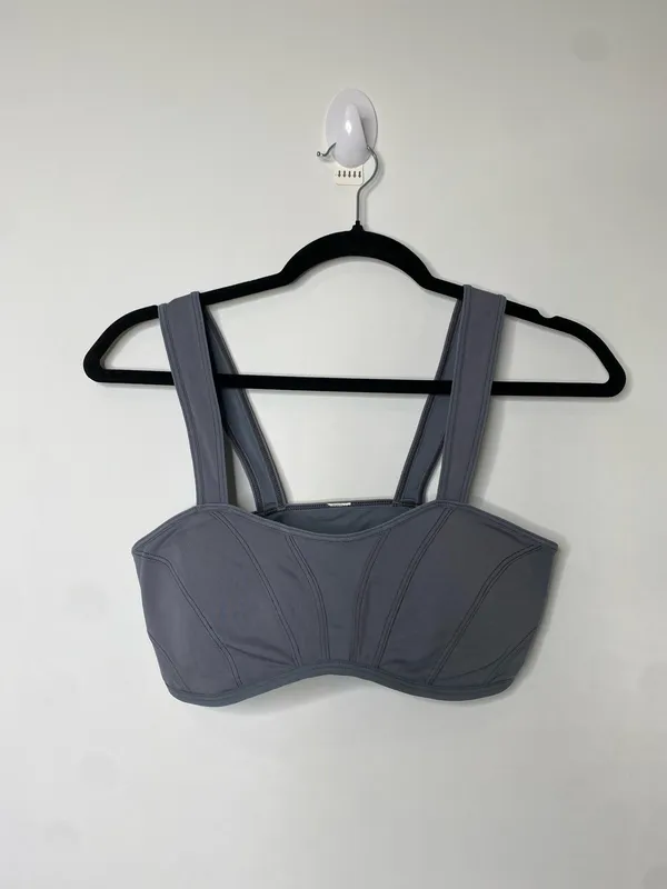 Alo Yoga Alosoft Sunray Bra Steel Grey - Image 5