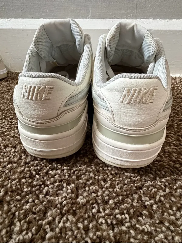 Nike Gamma Force White Phantom Light Bone Women's Size 8.5 DX9176-107 - Image 4
