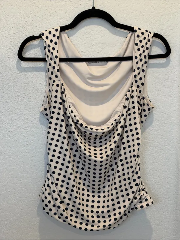 Abercrombie & Fitch square neck top in polka dot size XL - Image 5
