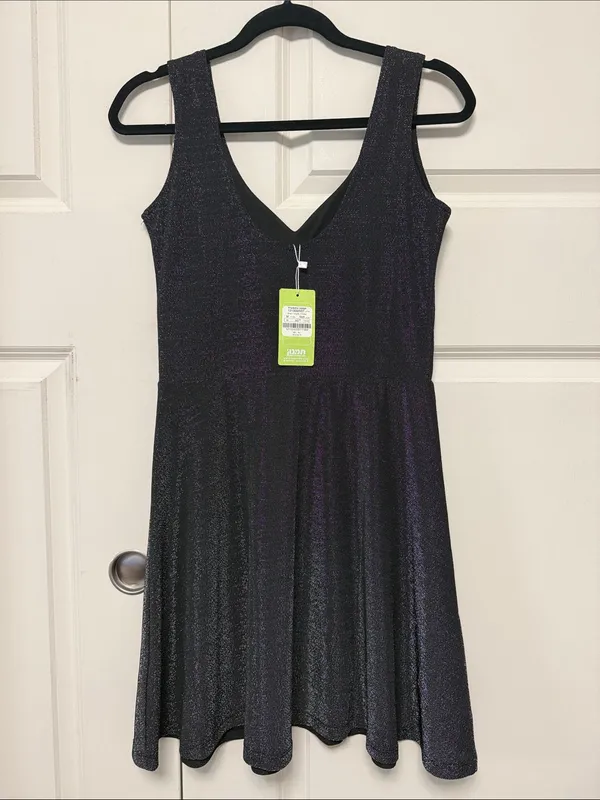 Sleeveless Shimmer V-Neck Mini Dress in Black - Image 7