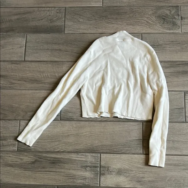 Divided White Cream Long Sleeve Crop Top with Mandarin Collar - Image 3