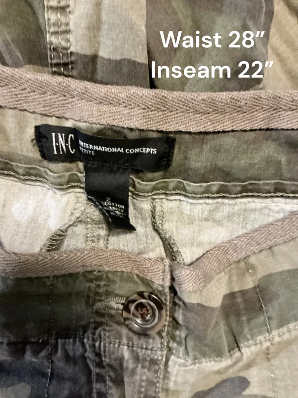 INC International Concepts Petite Camo Capris – Size 2P - Image 2