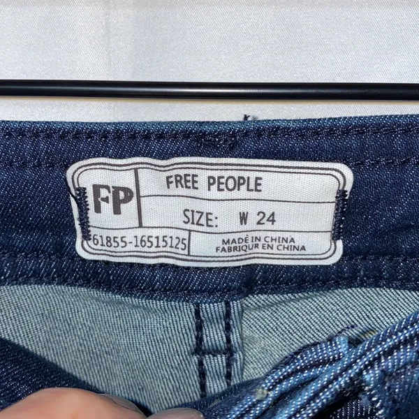 NWT!! Free People So Chic High Waist Denim Bermuda Shorts Size 24 - Image 9