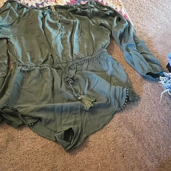 Victoria's Secret medium green romper - Image 4