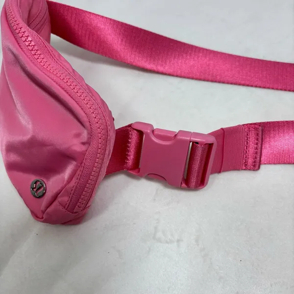 lululemon athletica Pink Everywhere Belt‎ Bag - Image 3