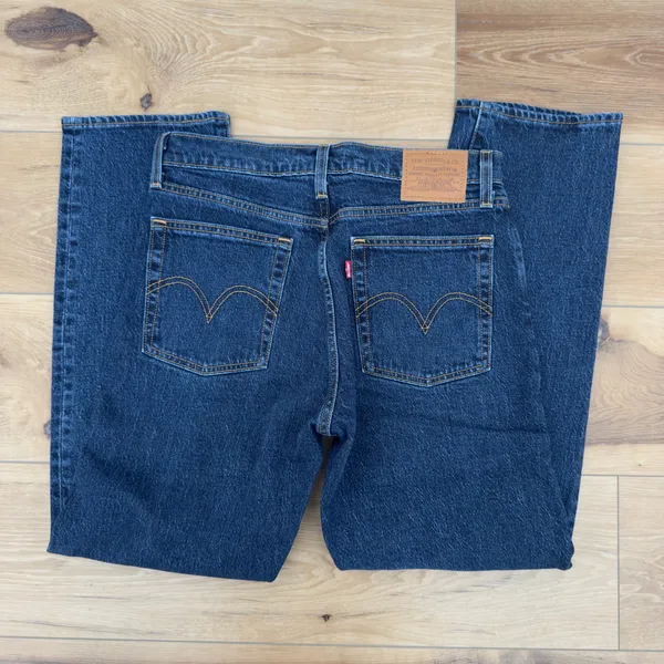 Levi’s Wedgie Straight Jeans - Image 2