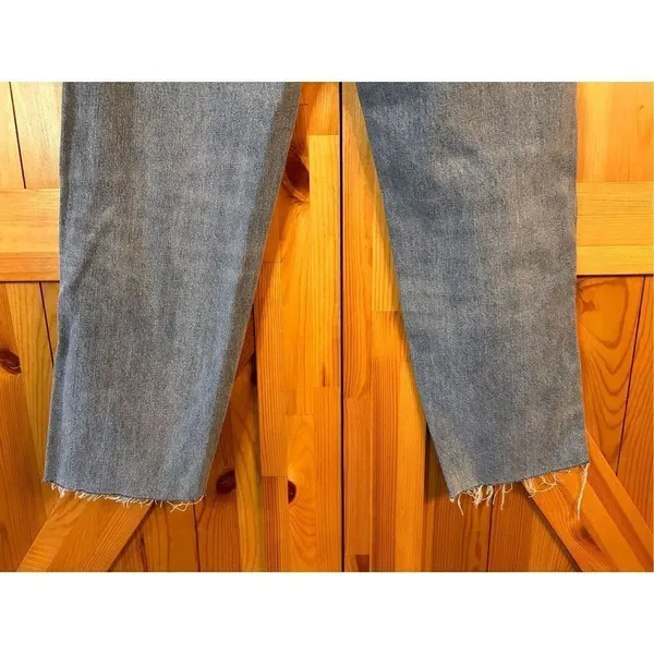 Lucky brand relaxed taper jeans Size 4/27 raw hem side design (4668) - Image 5