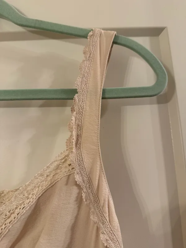 Le Lis Cream Dress - Image 9