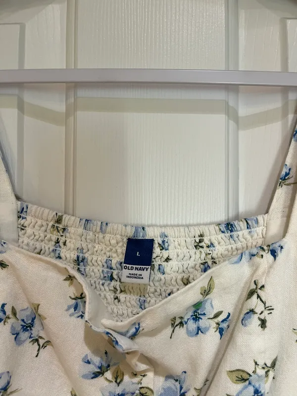 Old Navy Floral Dress - Image 2