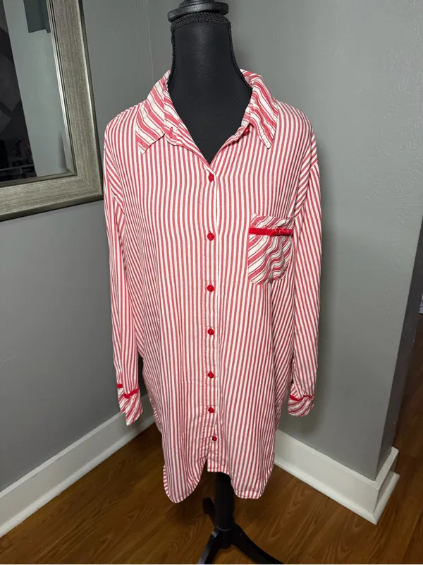 PINK - Victoria's Secret Candy Cane Striped Sleep Shirt Soft Holiday Medium. - Image 2