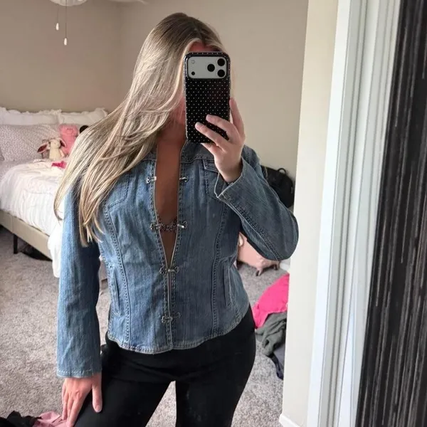 Blue vintage denim jacket - Image 4