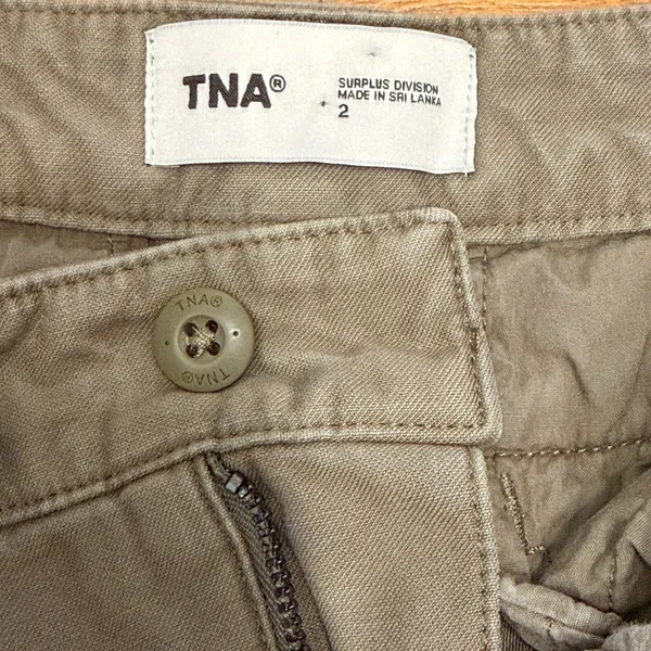 Aritzia TNA Highland Cargo Pant Oversized Cotton Cargo wide Leg Army Green‎ - Image 8