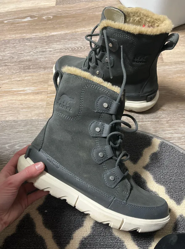 Sorel Winter Boots - Image 3