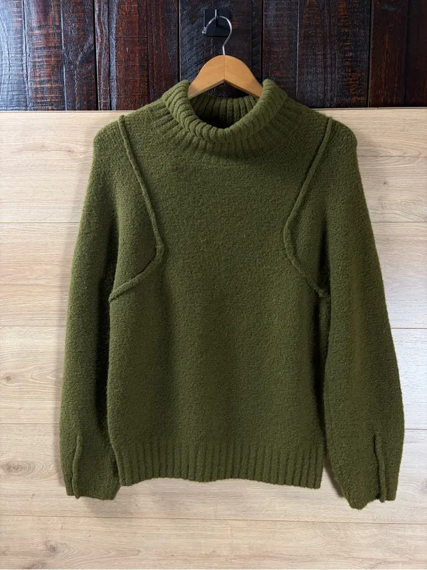 Universal Threads Olive Very Soft Turtleneck Sweater Small - Image 6