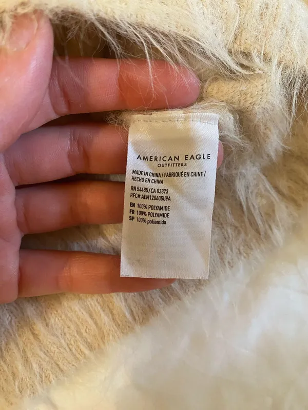 Eyelash Aerie sweater - Image 5