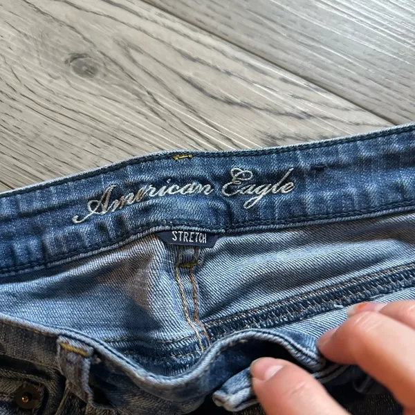 Y2K American Eagle Bermuda Jean shorts - Image 3