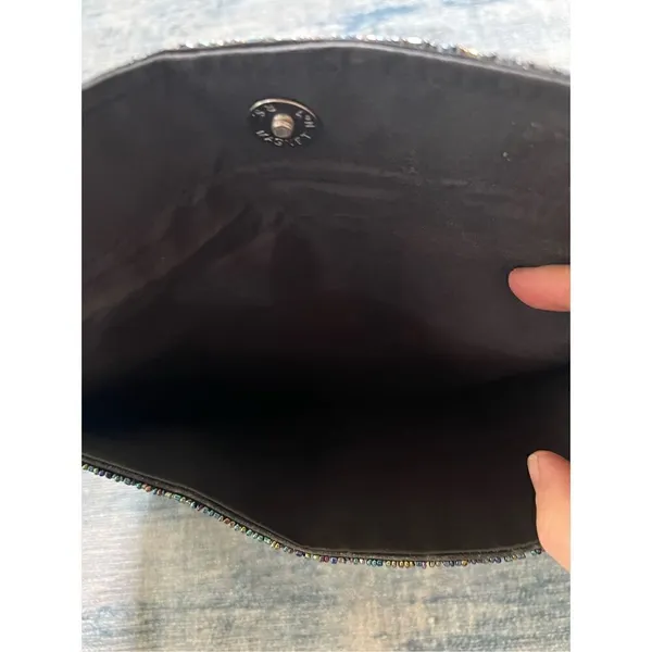 Black Silver Iridescent Floral Beaded Fold Over Magnetic Closure Clutch Bag - Image 4