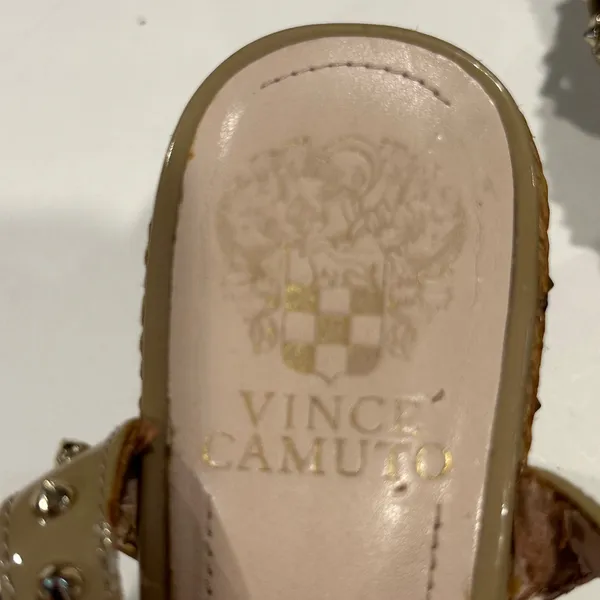 Vince Camuto Spiked, Tan, Patent Leather, Wedge Heels -‎ Size 7.5 - Image 11